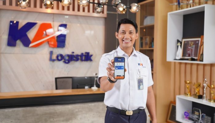 KAI Logistik Tingkatkan Kemudahan Layanan Pelanggan melalui Fitur Live Chat pada Aplikasi KAI Logistik TRAX